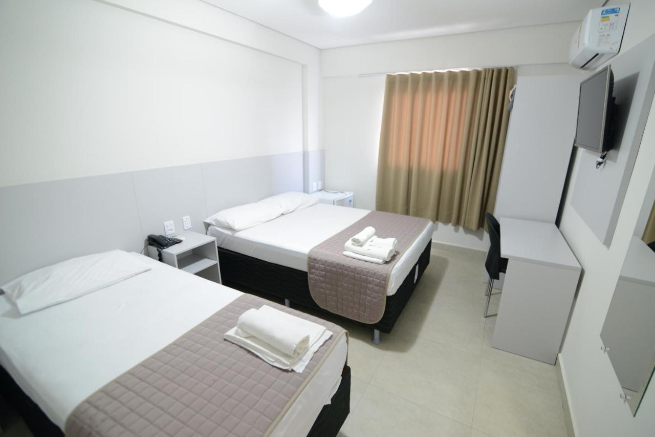 Hotel Milenio Понте Нова Екстериор снимка