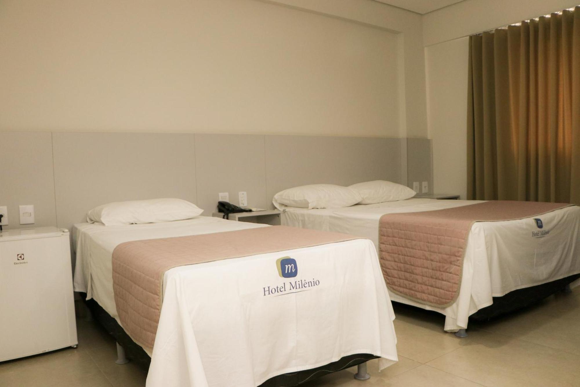 Hotel Milenio Понте Нова Екстериор снимка